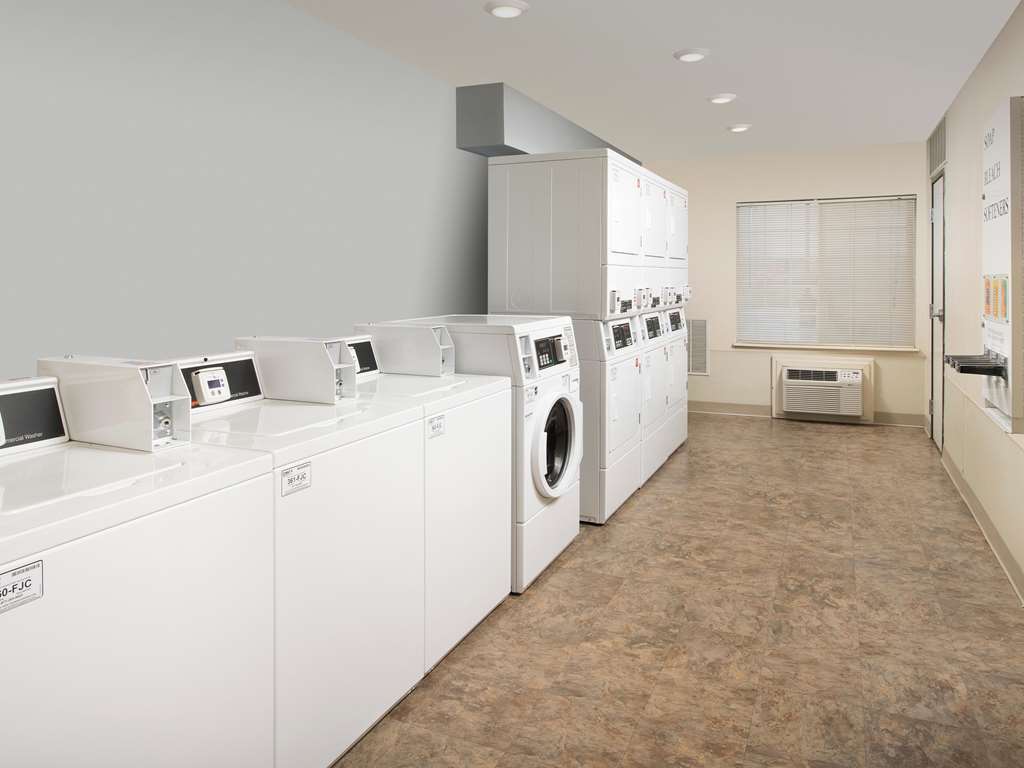Extended Stay America Select Suites - Wichita - South Habitación foto